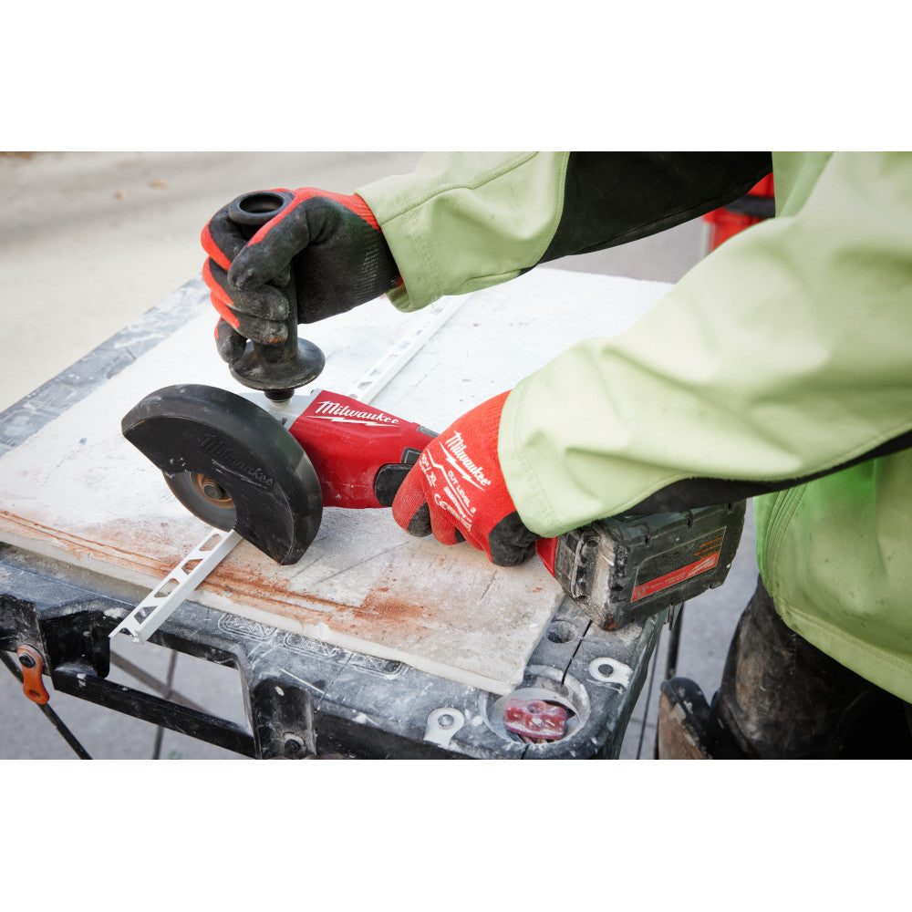 Amoladora Angular Milwaukee 2686-20 M18 Brushless 4-1/2″ / 5″ – Sin Carbones, Sin Batería, Máximo Rendimiento