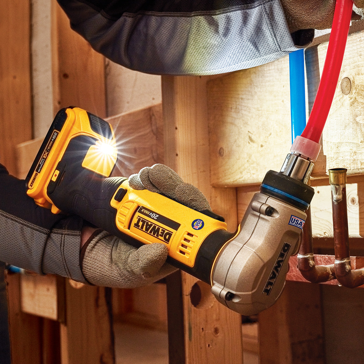 DeWALT DCE400D2 20V MAX 1-Inch Pex Cordless Rotating Head Expander