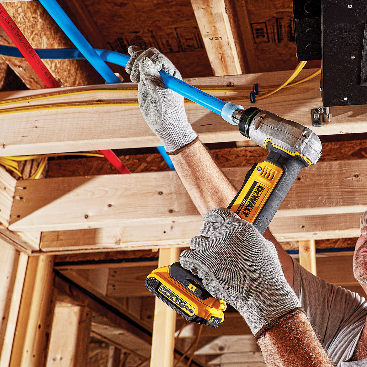 DeWALT DCE400D2 20V MAX 1-Inch Pex Cordless Rotating Head Expander