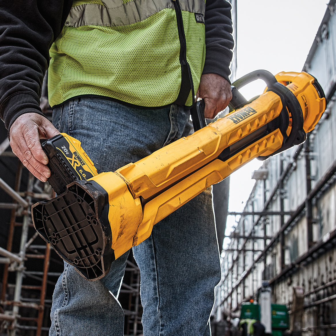 Dewalt Trimmer DeWALT 20V MAX Compact Tripod Light Kit DWDCL079R1